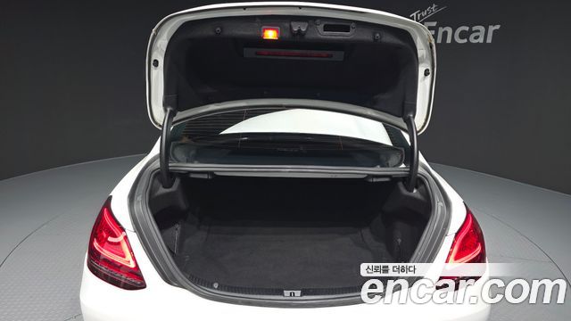 Mercedes-Benz C-Class 2020 — photo 30