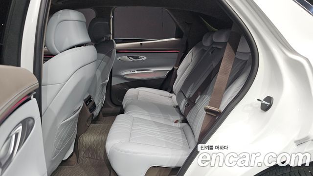 Genesis GV70 2025 — photo 16