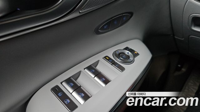 Genesis GV70 2025 — photo 33