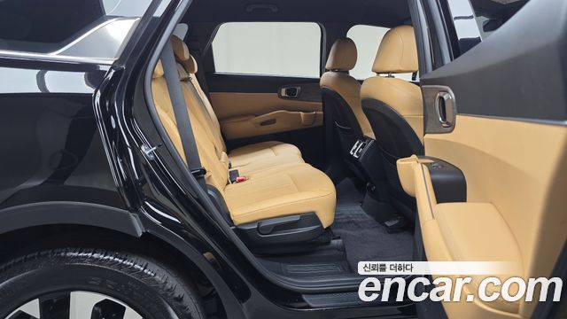 Kia Sorento 2023 — photo 17
