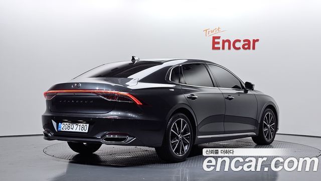 Hyundai Grandeur 2023 — photo 2