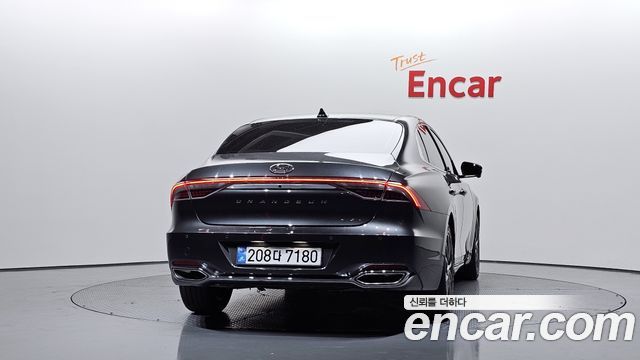 Hyundai Grandeur 2023 — photo 4