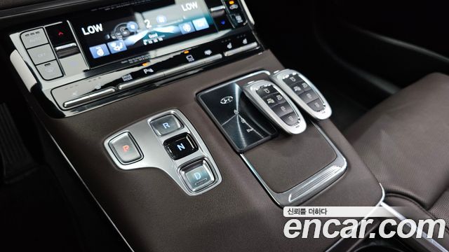 Hyundai Grandeur 2023 — photo 12