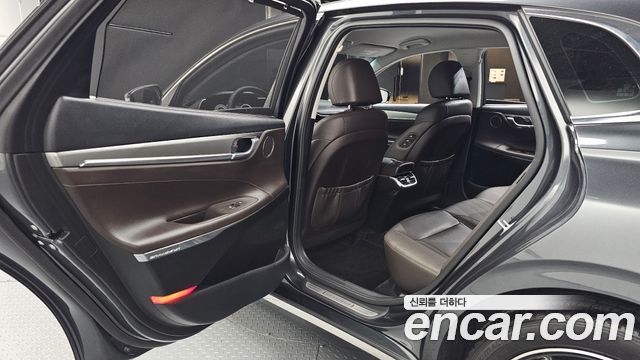 Hyundai Grandeur 2023 — photo 18