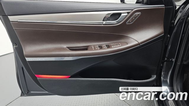 Hyundai Grandeur 2023 — photo 14