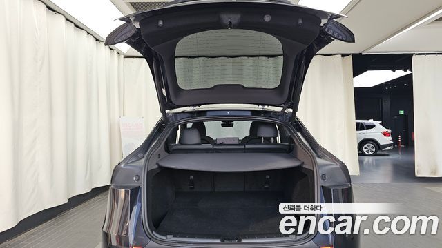Tesla Model Y 2026 — photo 26
