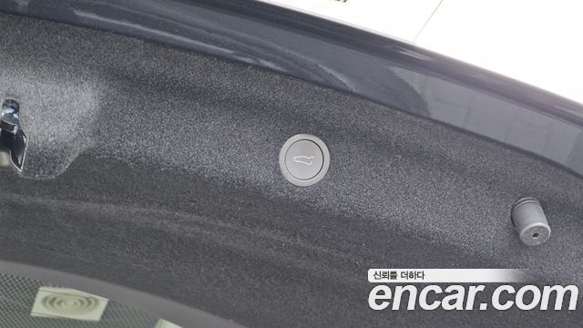 Tesla Model Y 2026 — photo 33