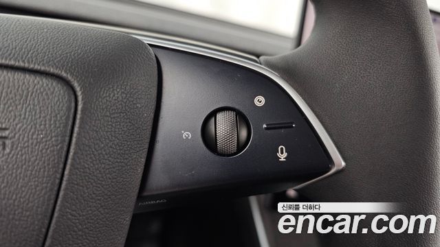 Tesla Model Y 2026 — photo 34
