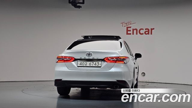 Toyota Camry 2018 — photo 4