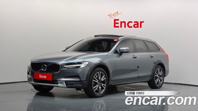 Volvo V90 2018 — photo 1