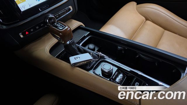 Volvo V90 2018 — photo 9