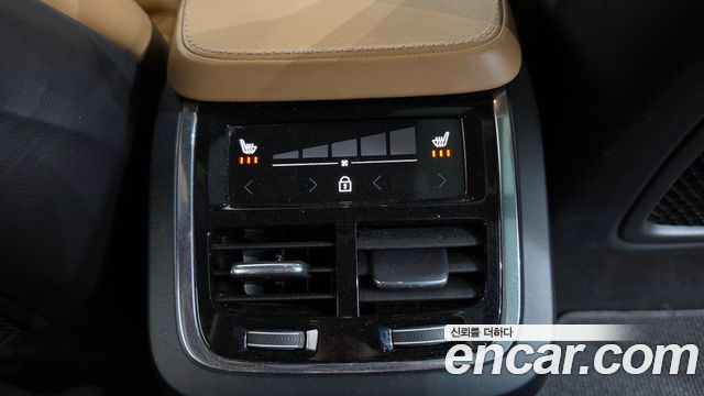 Volvo V90 2018 — photo 18