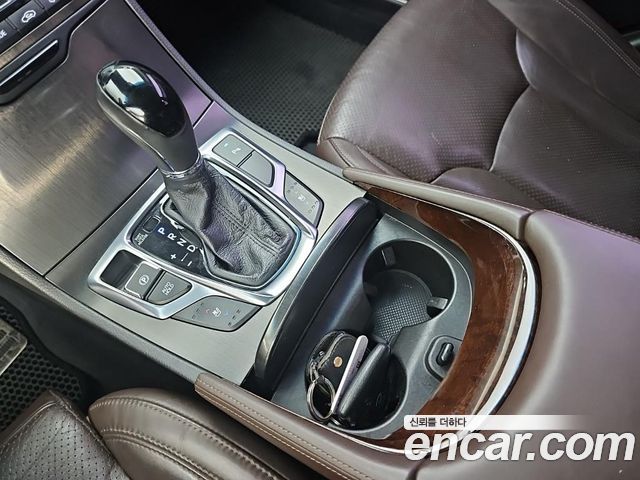 Hyundai Grandeur 2015 — photo 8
