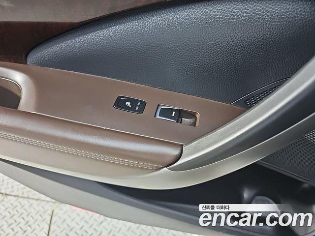 Hyundai Grandeur 2015 — photo 18