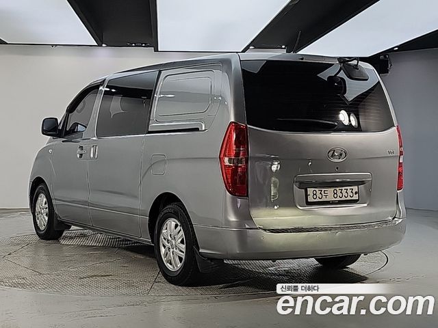Hyundai Starex 2017 — photo 3