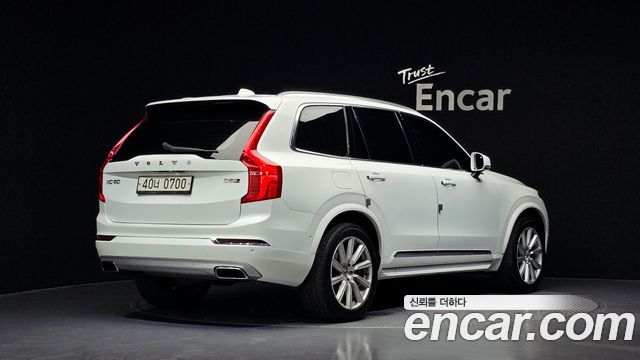 Volvo XC90 2017 — photo 2