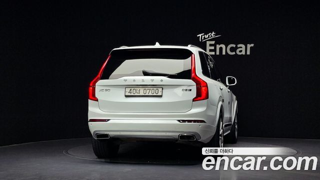 Volvo XC90 2017 — photo 4