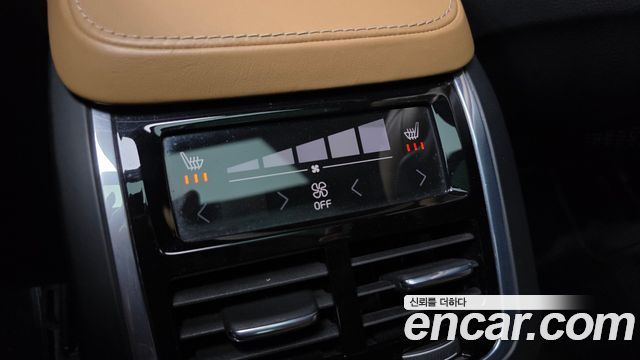 Volvo XC90 2017 — photo 18