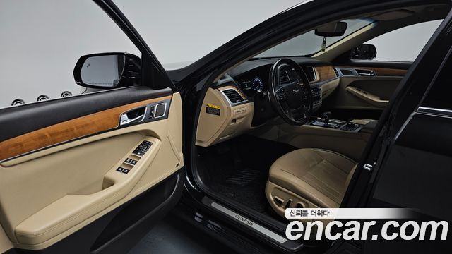 Genesis G80 2019 — photo 13