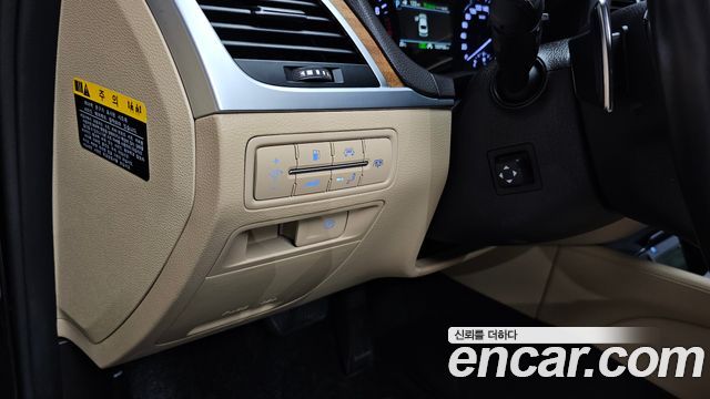 Genesis G80 2019 — photo 24