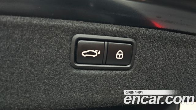 Genesis G80 2019 — photo 26