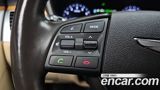 Genesis G80 2019 — photo 28