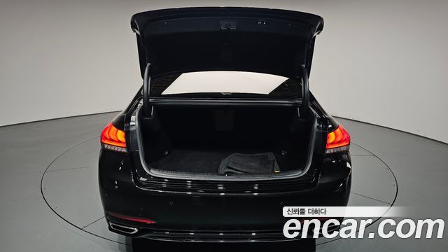 Genesis G80 2019 — photo 34