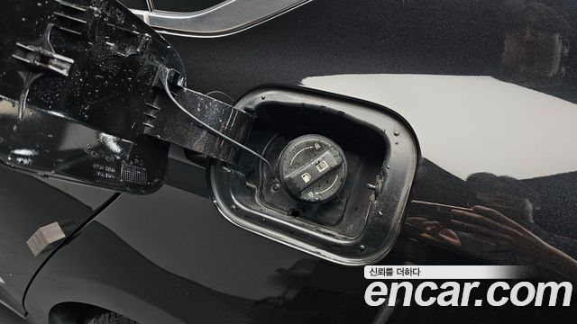 Genesis G80 2019 — photo 35