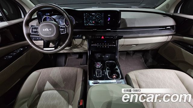 Kia Canival 2023 — photo 7