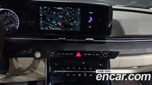 Kia Canival 2023 — photo 14