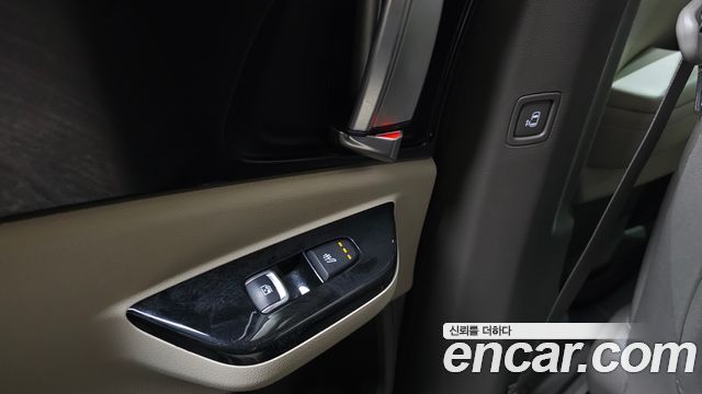 Kia Canival 2023 — photo 19