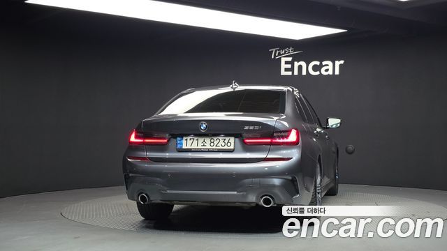 BMW 3-Series 2022 — photo 4