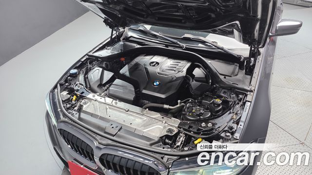 BMW 3-Series 2022 — photo 6