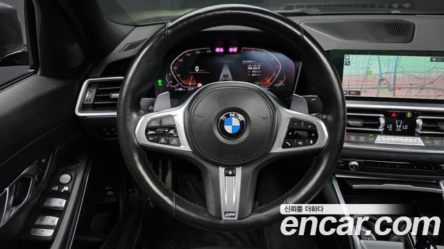 BMW 3-Series 2022 — photo 13
