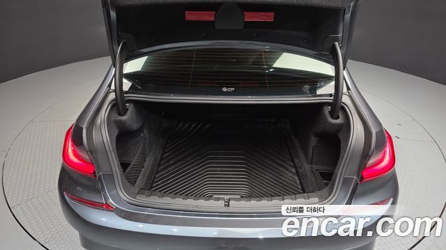 BMW 3-Series 2022 — photo 20