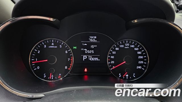 Kia K3 2015 — photo 8