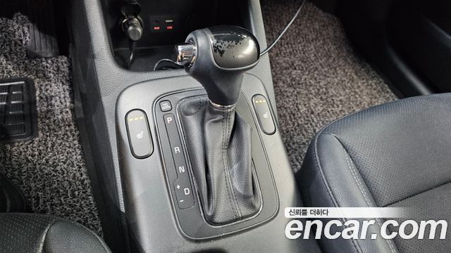 Kia K3 2015 — photo 9