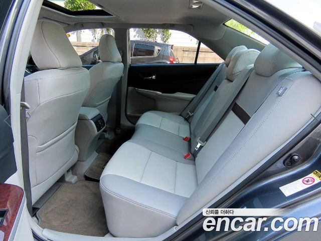 Toyota Camry 2013 — photo 6