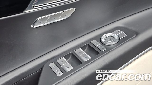 Genesis GV80 2022 — photo 25