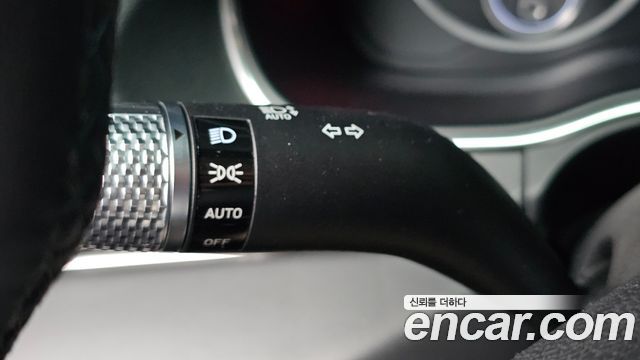Genesis GV80 2022 — photo 28