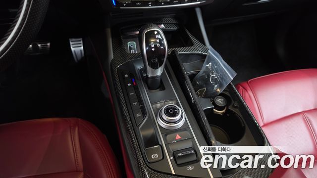 Maserati Levante 2017 — photo 9