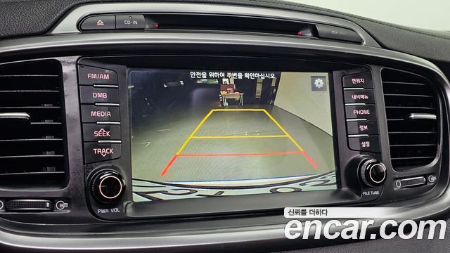 Kia Sorento 2015 — photo 16