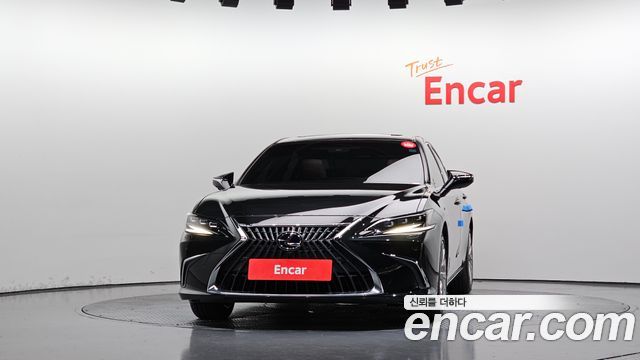 Lexus ES 2023 — photo 3