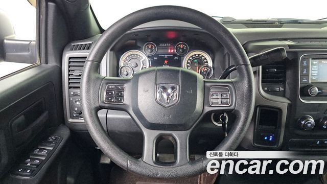 Dodge Ram Pick Up 2013 — photo 15