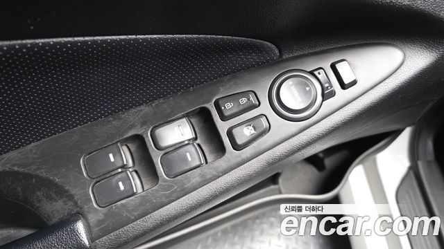 Hyundai Sonata 2012 — photo 27