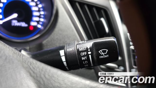 Hyundai Sonata 2012 — photo 30