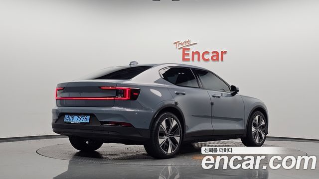 Polestar Polestar 2 2023 — photo 2