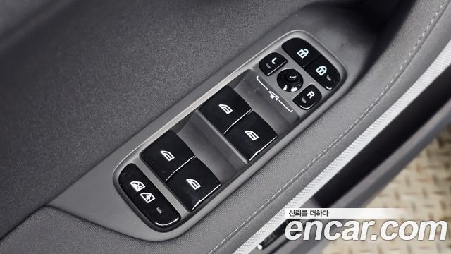 Polestar Polestar 2 2023 — photo 29
