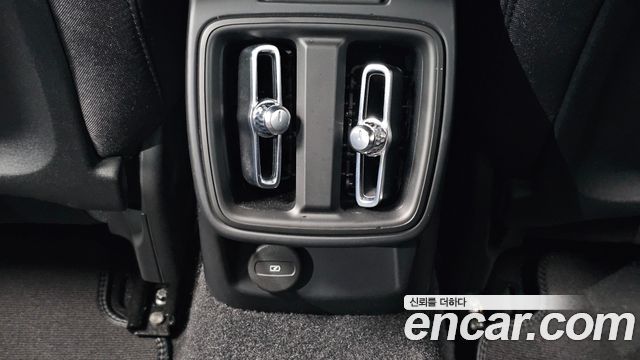 Polestar Polestar 2 2023 — photo 31