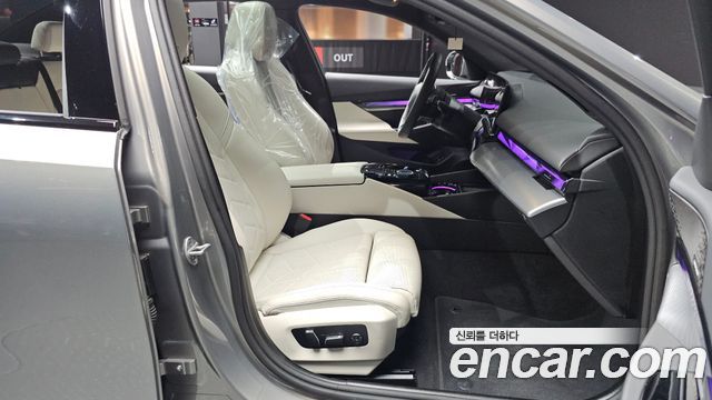 BMW 5-Series 2026 — photo 12